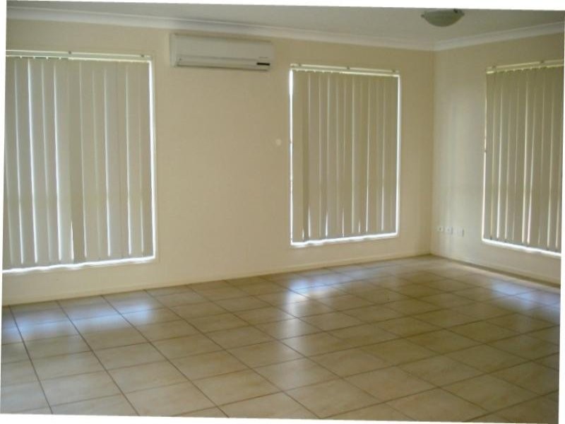 1 Parrey Court, Rothwell QLD 4022