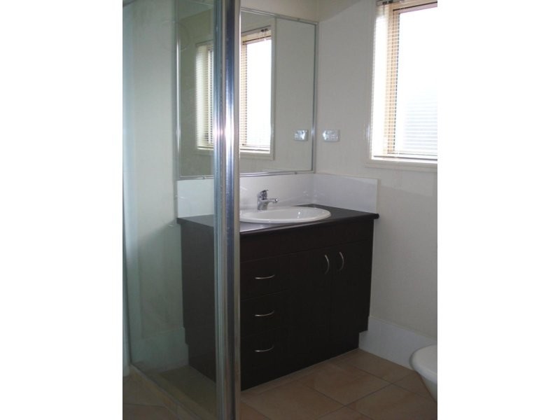 1 Parrey Court, Rothwell QLD 4022