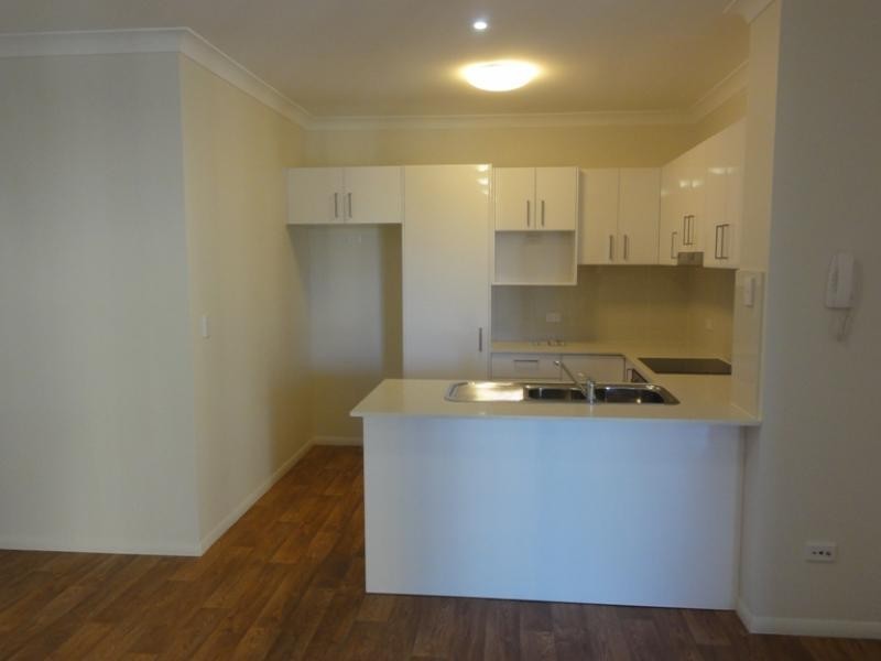 Unit 13/150 Mein Street, Scarborough QLD 4020