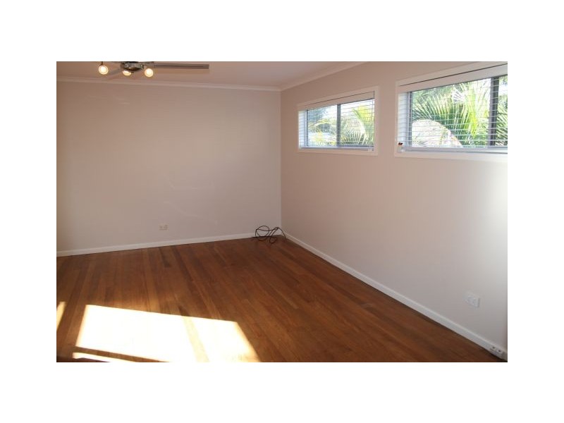 6b Steven Street, Redcliffe QLD 4020