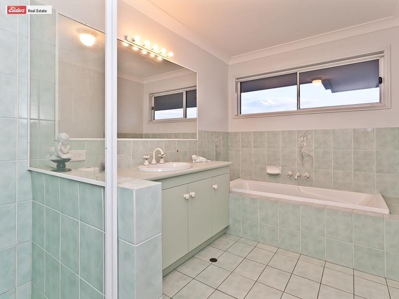 30 Enterprise Court, Newport QLD 4020
