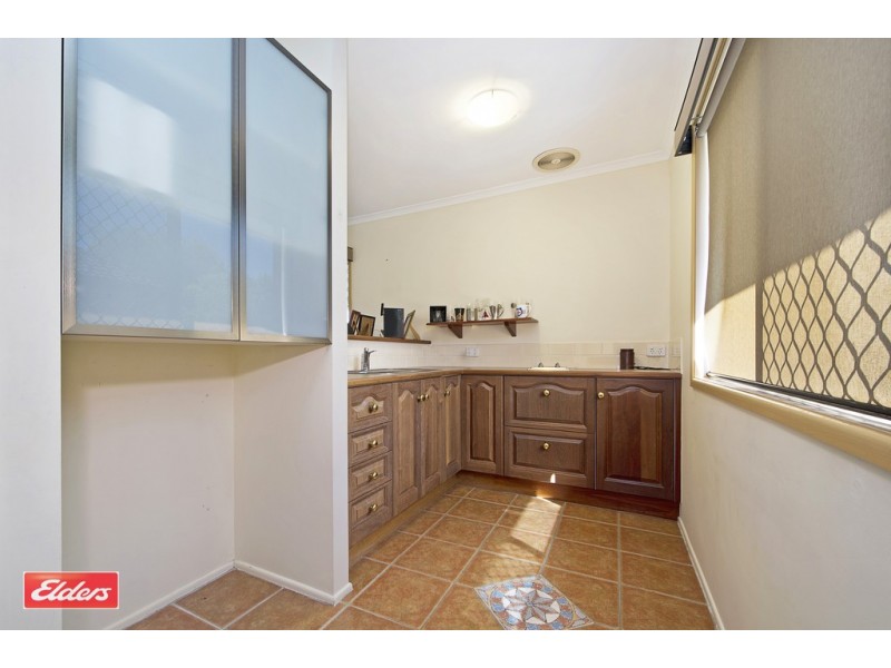 27 Benson Street, Scarborough QLD 4020