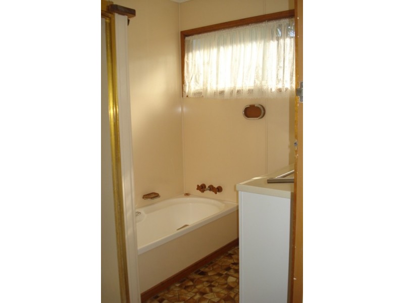 5 Chartwell Street, Margate QLD 4019