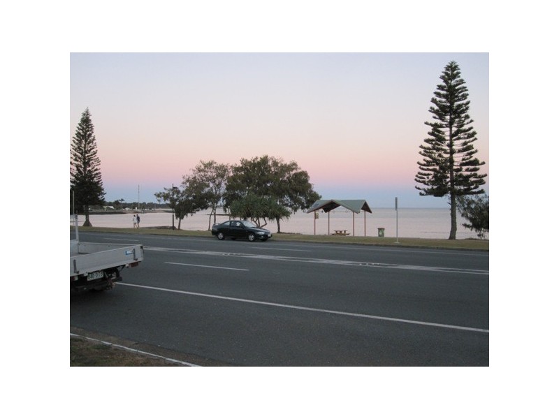 Shop B 32 Hornibrook Esp, Clontarf QLD 4019