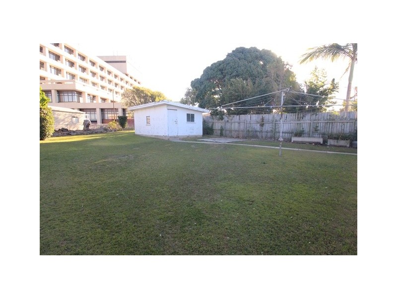 15 Silvyn Street, Redcliffe QLD 4020