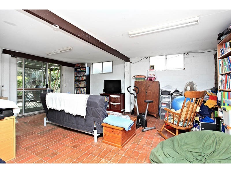 2 Pearen Street, Clontarf QLD 4019
