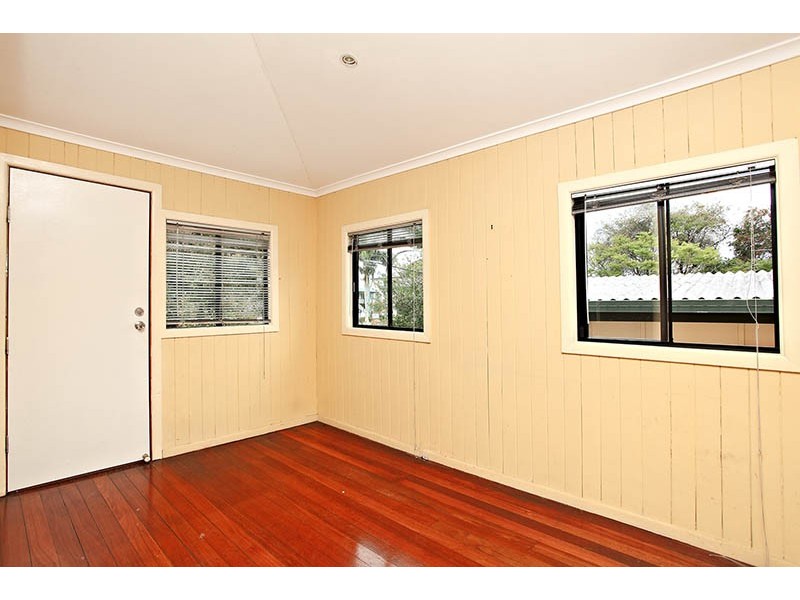 24 John Street, Redcliffe QLD 4020