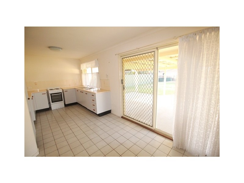 8 Savu Court, Kippa-ring QLD 4021