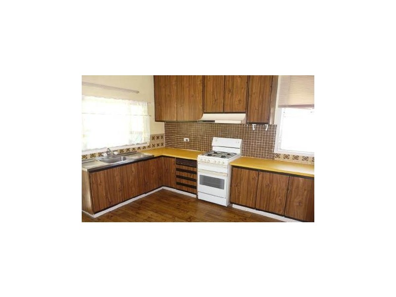 16 Chatham street, Margate QLD 4019