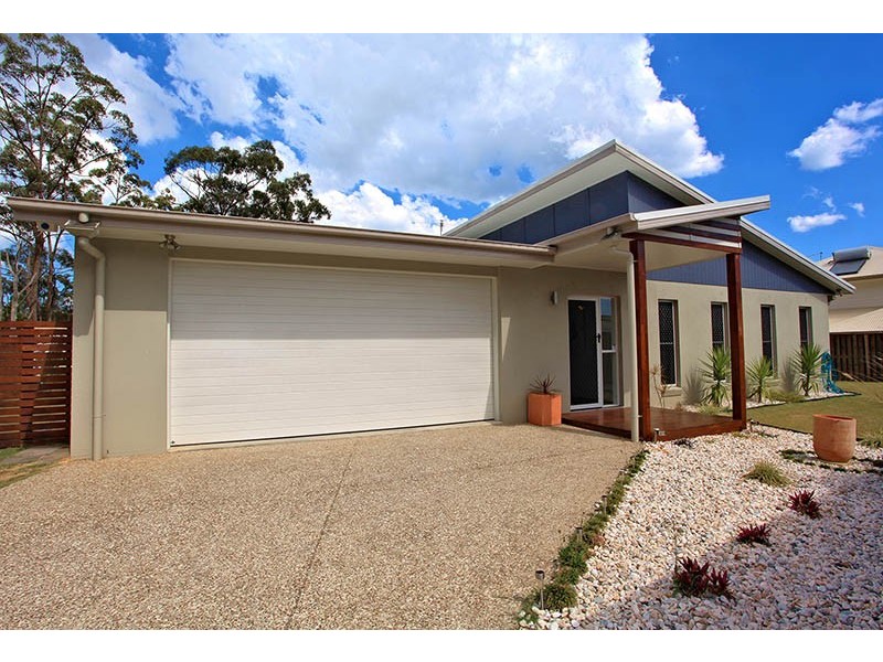 8 Shearers Close, Ferny Hills QLD 4055