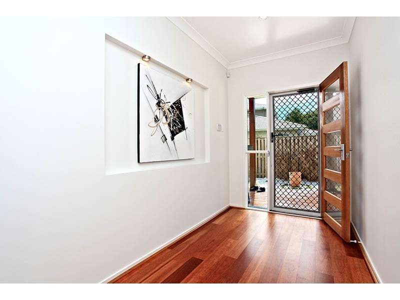 8 Shearers Close, Ferny Hills QLD 4055