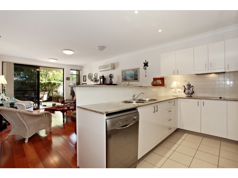 19/3 Rock Street, Scarborough QLD 4020