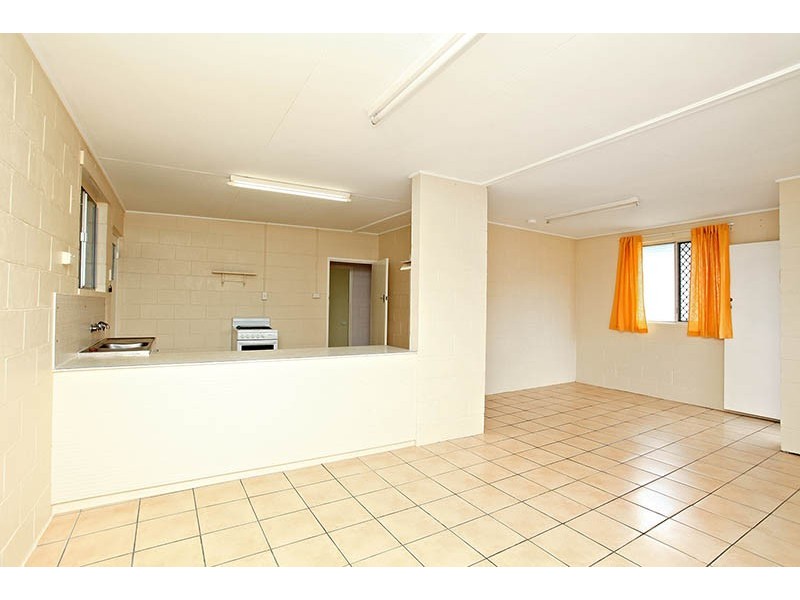 1/28 Eversleigh Rd, Scarborough QLD 4020