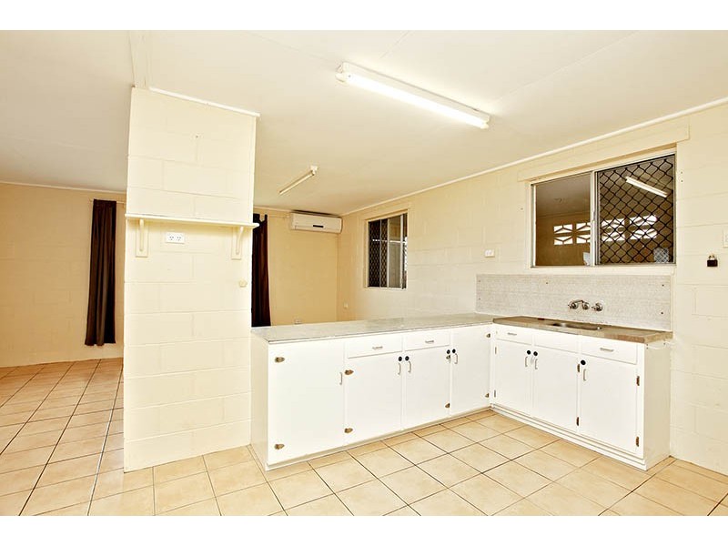 1/28 Eversleigh Rd, Scarborough QLD 4020