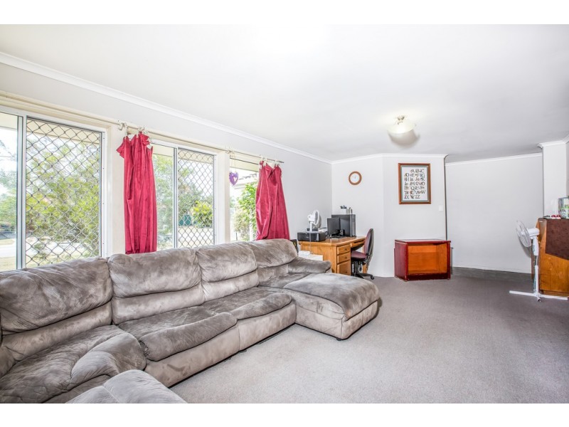 18 Arafura Court, Kippa-ring QLD 4021