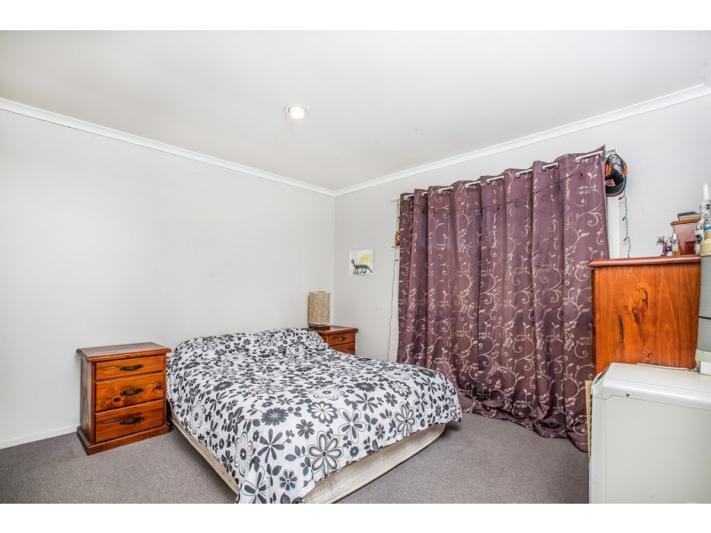 18 Arafura Court, Kippa-ring QLD 4021