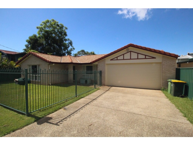 81 Collins Street, Woody Point QLD 4019