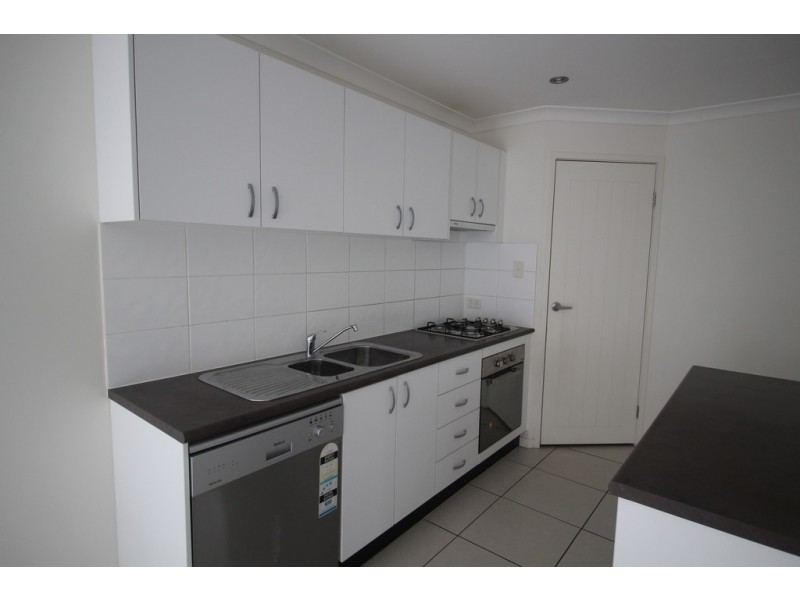 2/7 Duke Street, Clontarf QLD 4019