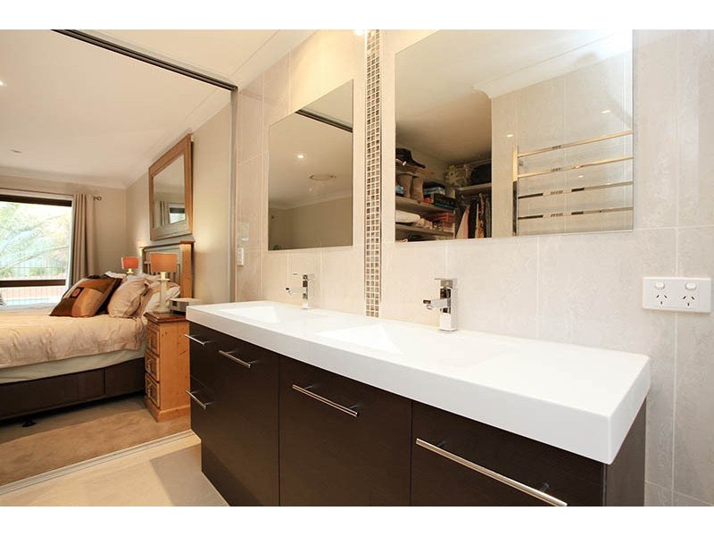 25 Tintara Street, Carseldine QLD 4034