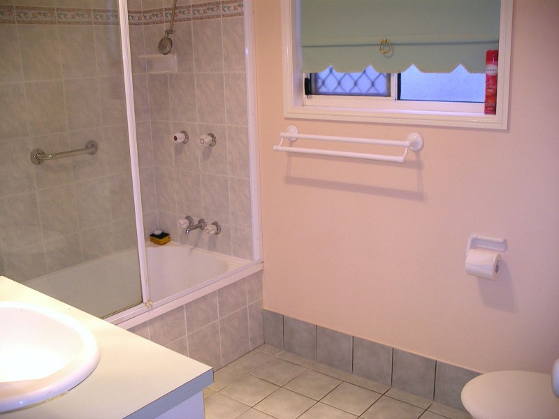 7a Fernlea Street, Scarborough QLD 4020