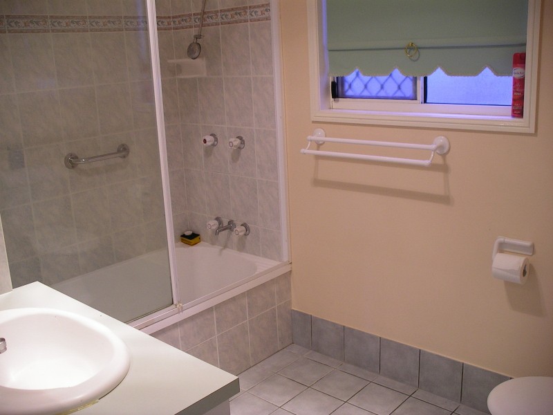 7a Fernlea Street, Scarborough QLD 4020