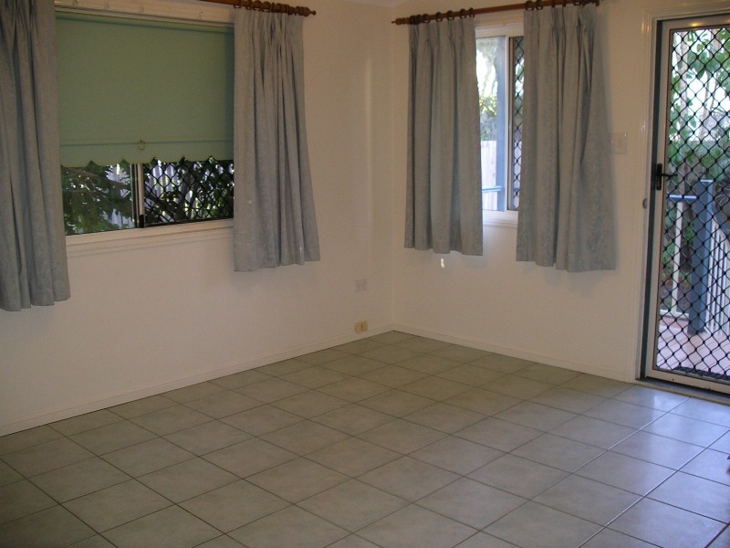 7a Fernlea Street, Scarborough QLD 4020