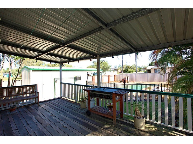 23 Redbank Road, Redcliffe QLD 4020