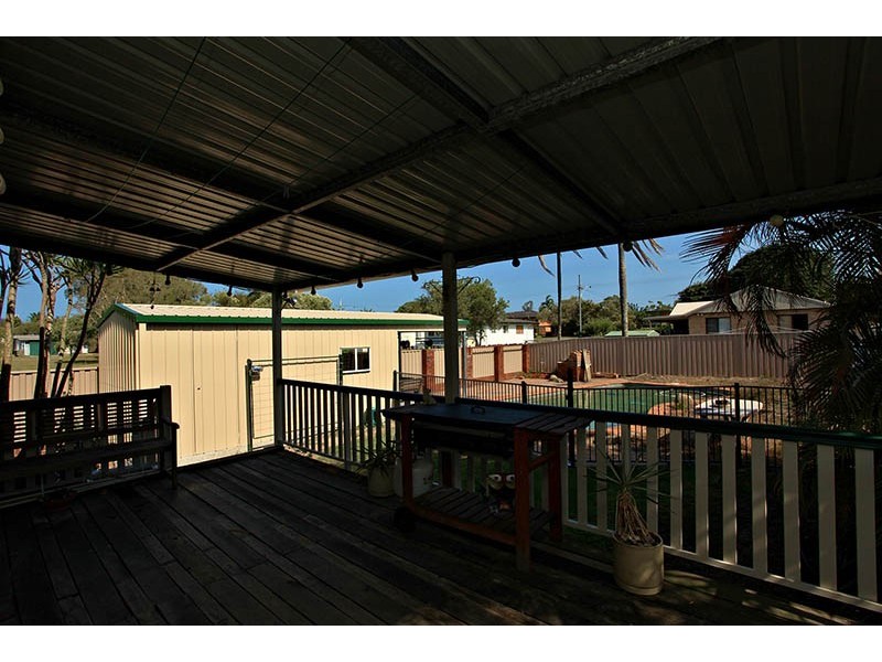 23 Redbank Road, Redcliffe QLD 4020