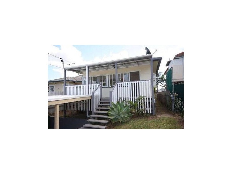 355 Oxley Avenue, Margate QLD 4019