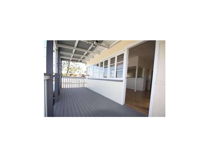 355 Oxley Avenue, Margate QLD 4019