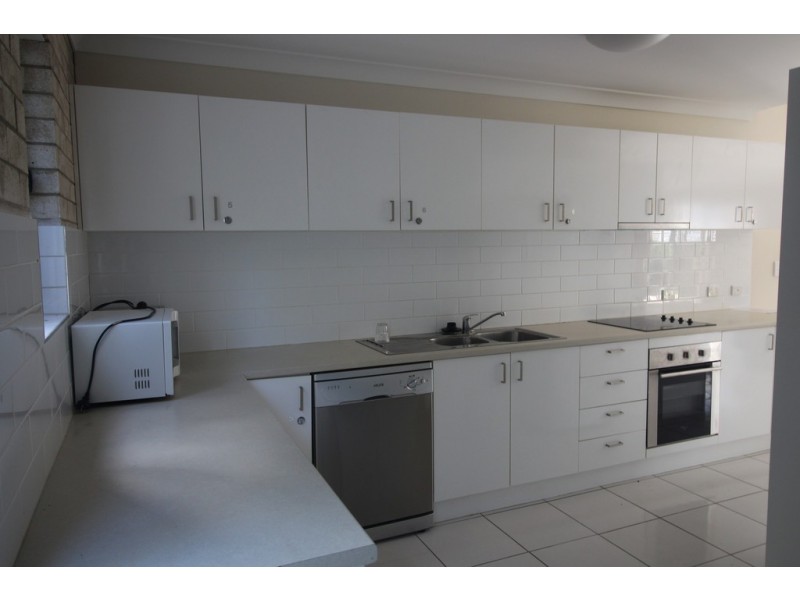 58 Kate Street, Woody Point QLD 4019