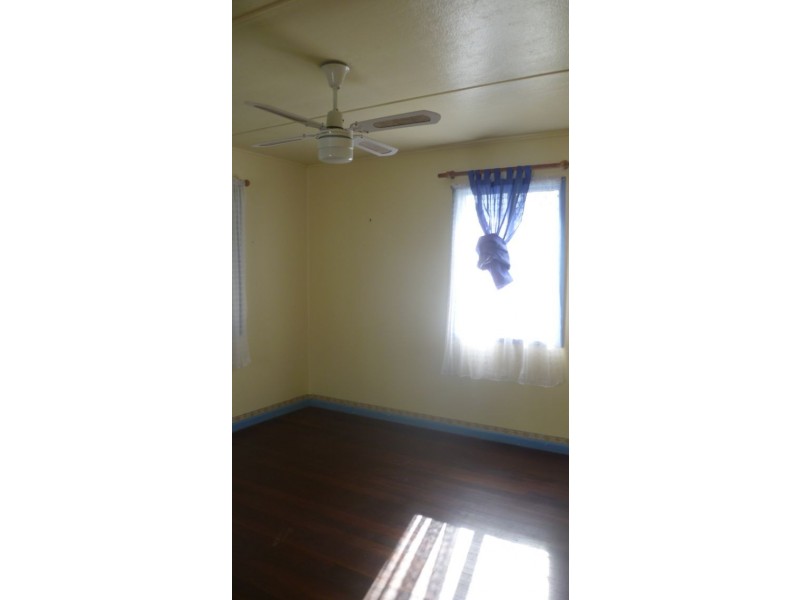 36 McCulloch Avenue, Margate QLD 4019