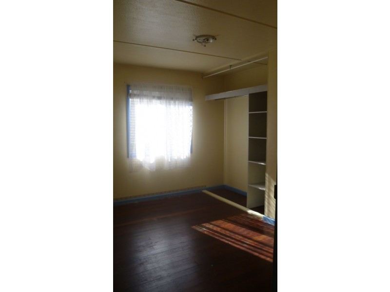 36 McCulloch Avenue, Margate QLD 4019