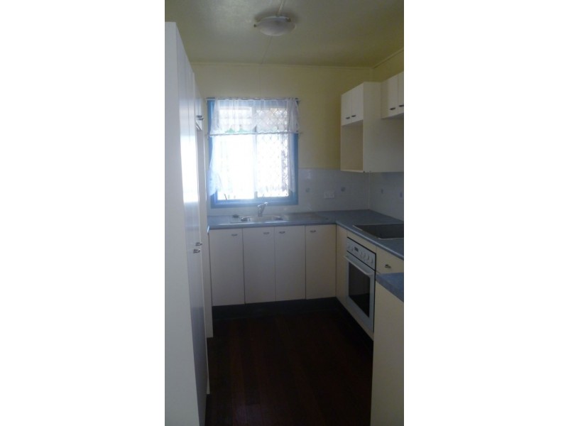 36 McCulloch Avenue, Margate QLD 4019