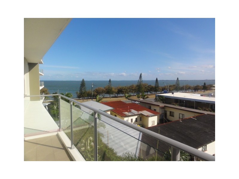 18/1 Angus, Clontarf QLD 4019