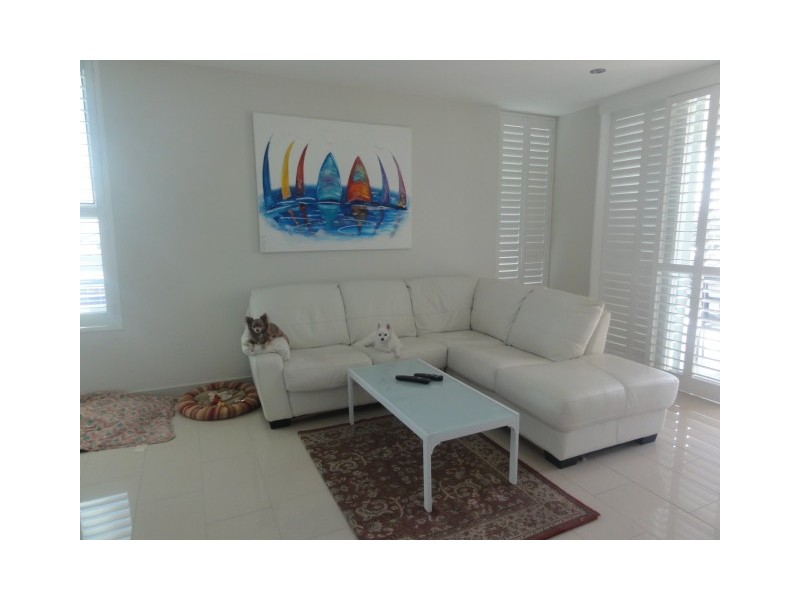 18/1 Angus, Clontarf QLD 4019