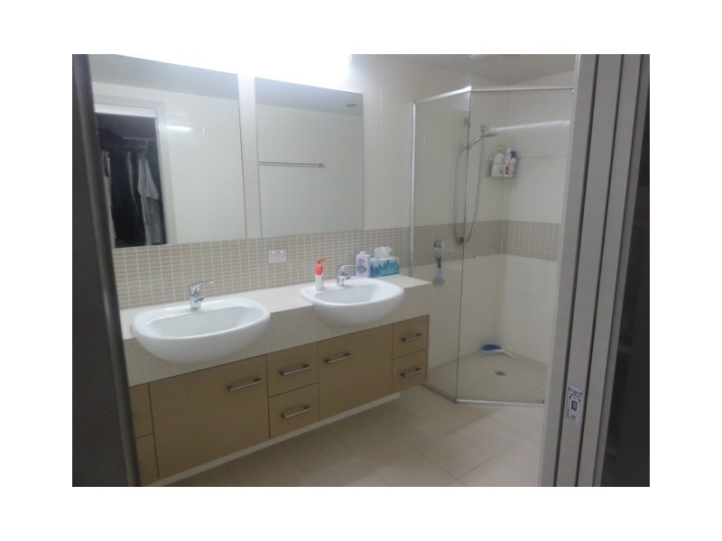 18/1 Angus, Clontarf QLD 4019