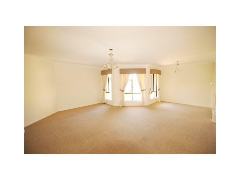 17 Cadell Crescent, Rothwell QLD 4022