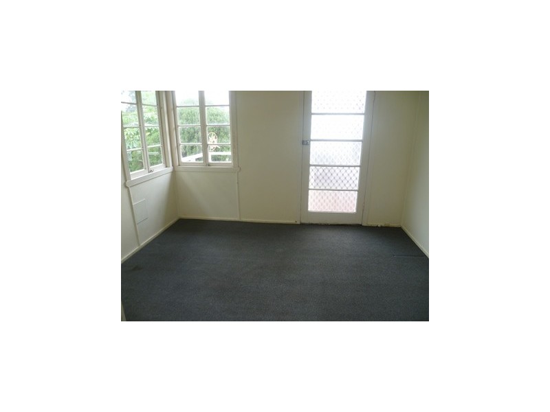 2/3 Ella Street, Redcliffe QLD 4020