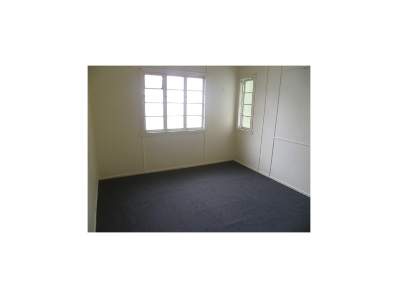 2/3 Ella Street, Redcliffe QLD 4020