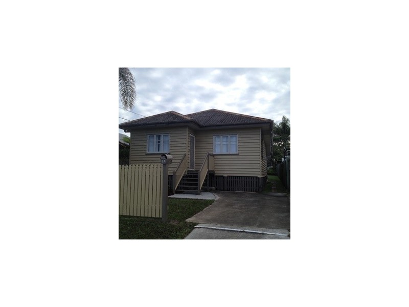 2a Ewan Street, Margate QLD 4019