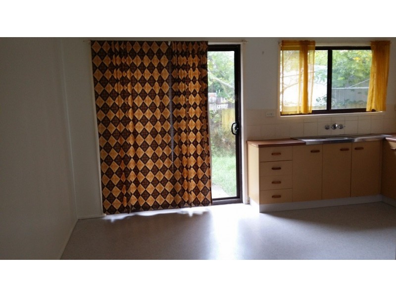 2/9 Lillee Crescent, Caboolture QLD 4510