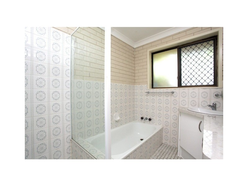 12 Matthew Street, Scarborough QLD 4020