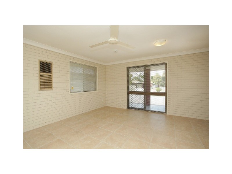 12 Matthew Street, Scarborough QLD 4020