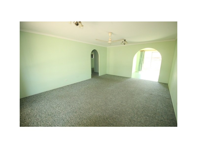 1/12 Woodland Street, Rothwell QLD 4022
