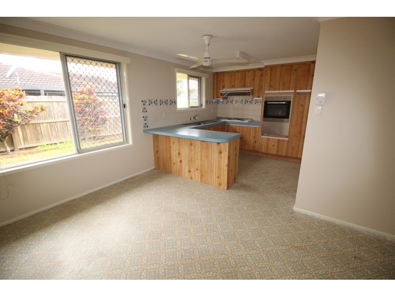 26 La Salle Drive, Scarborough QLD 4020