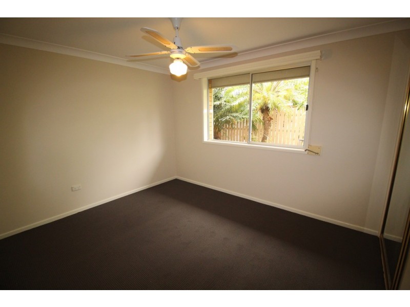 26 La Salle Drive, Scarborough QLD 4020