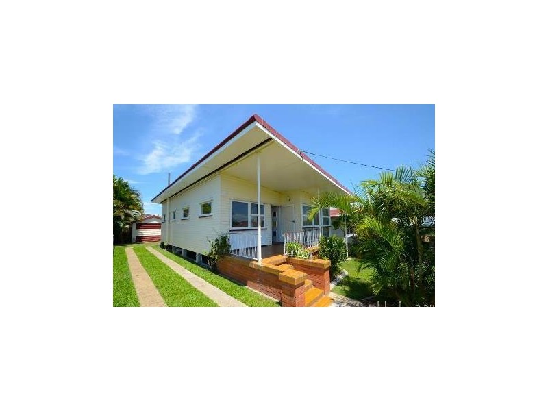 37 Garnet Street, Scarborough QLD 4020