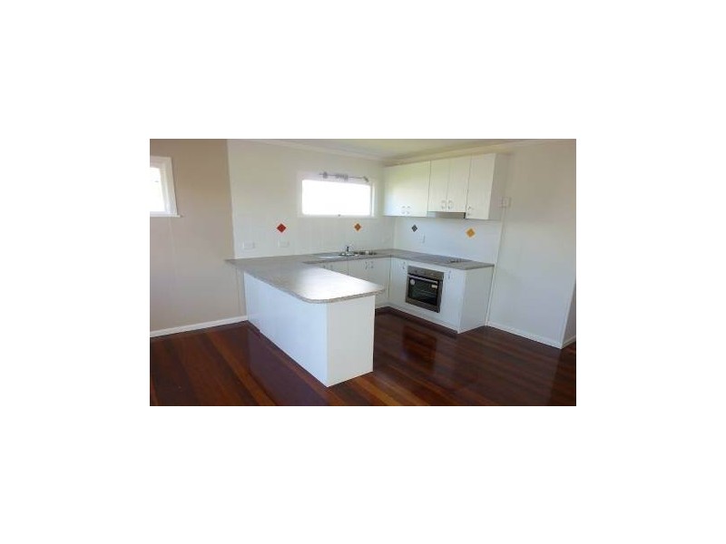 37 Garnet Street, Scarborough QLD 4020