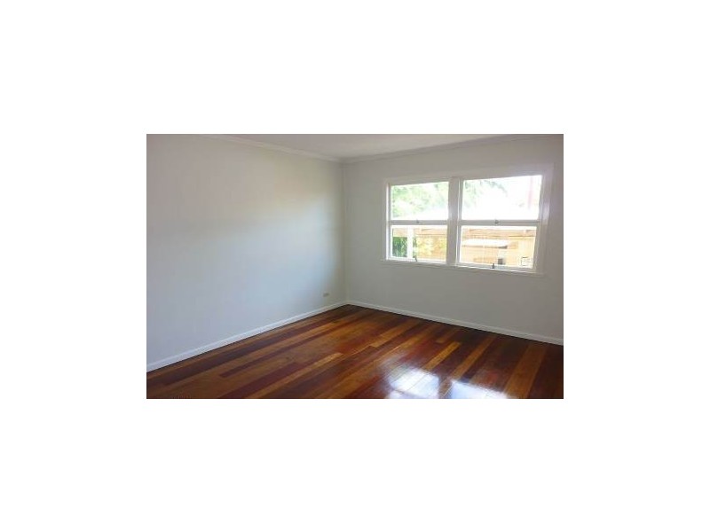 37 Garnet Street, Scarborough QLD 4020